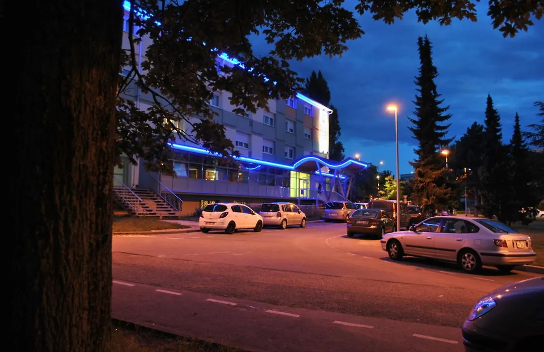 Ethic Etapes Dijon Accueil 24H24 Et Parking Gratuit-1